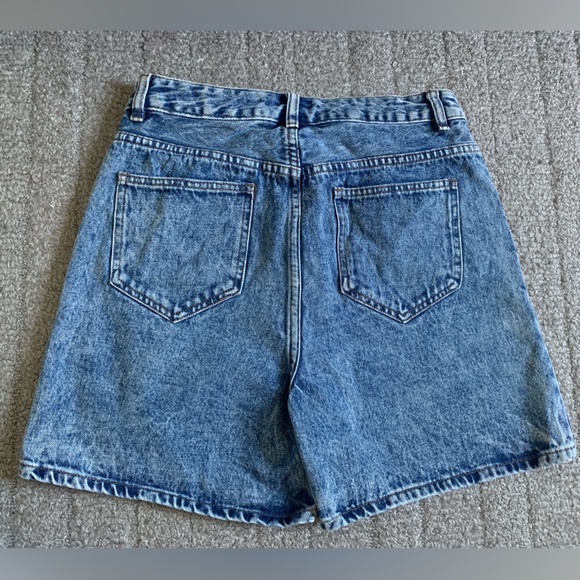 SWS 90’s ultra high rise mom jean shorts. - Picture 2 of 3